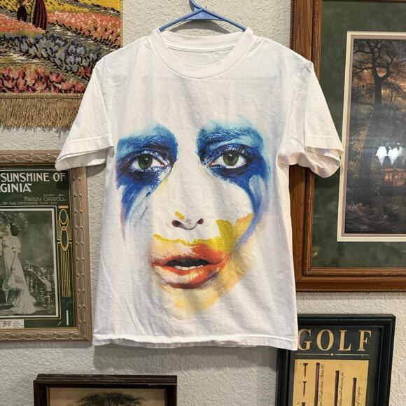 Vintage 2014 RARE Lady Gaga’s art RAVE The Artpop Ball Tour Shirt Size Medium - Picture 1 of 5